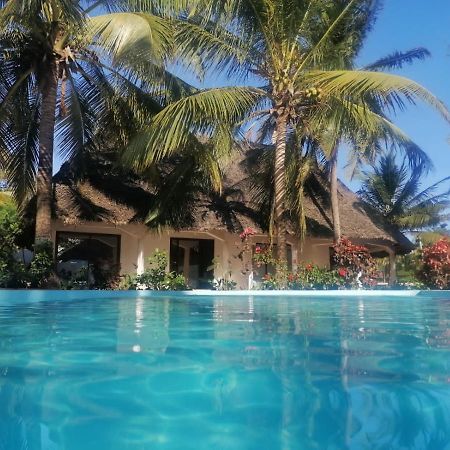 Hotel Maua Beach à Kizimkazi Extérieur photo