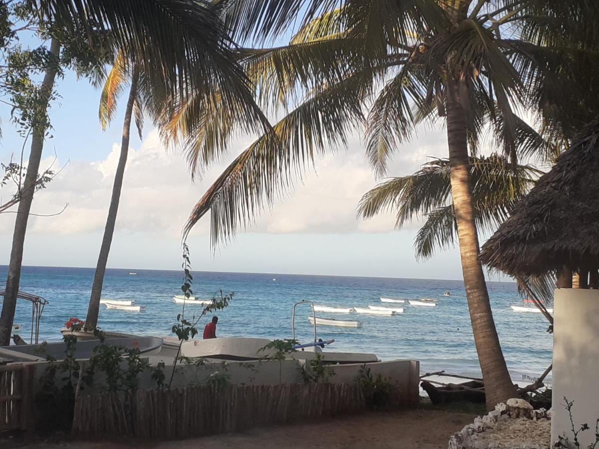Hotel Maua Beach à Kizimkazi Extérieur photo