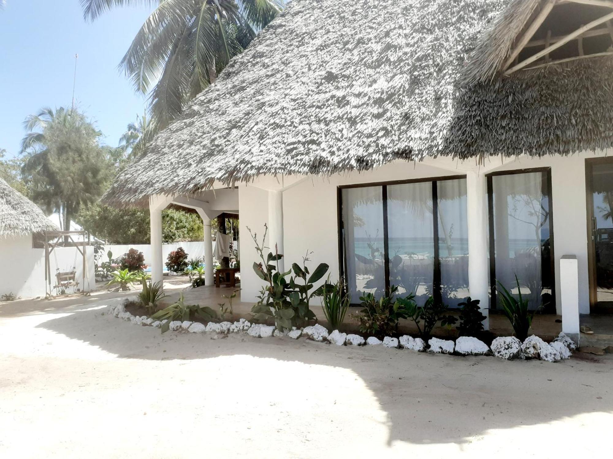Hotel Maua Beach à Kizimkazi Extérieur photo