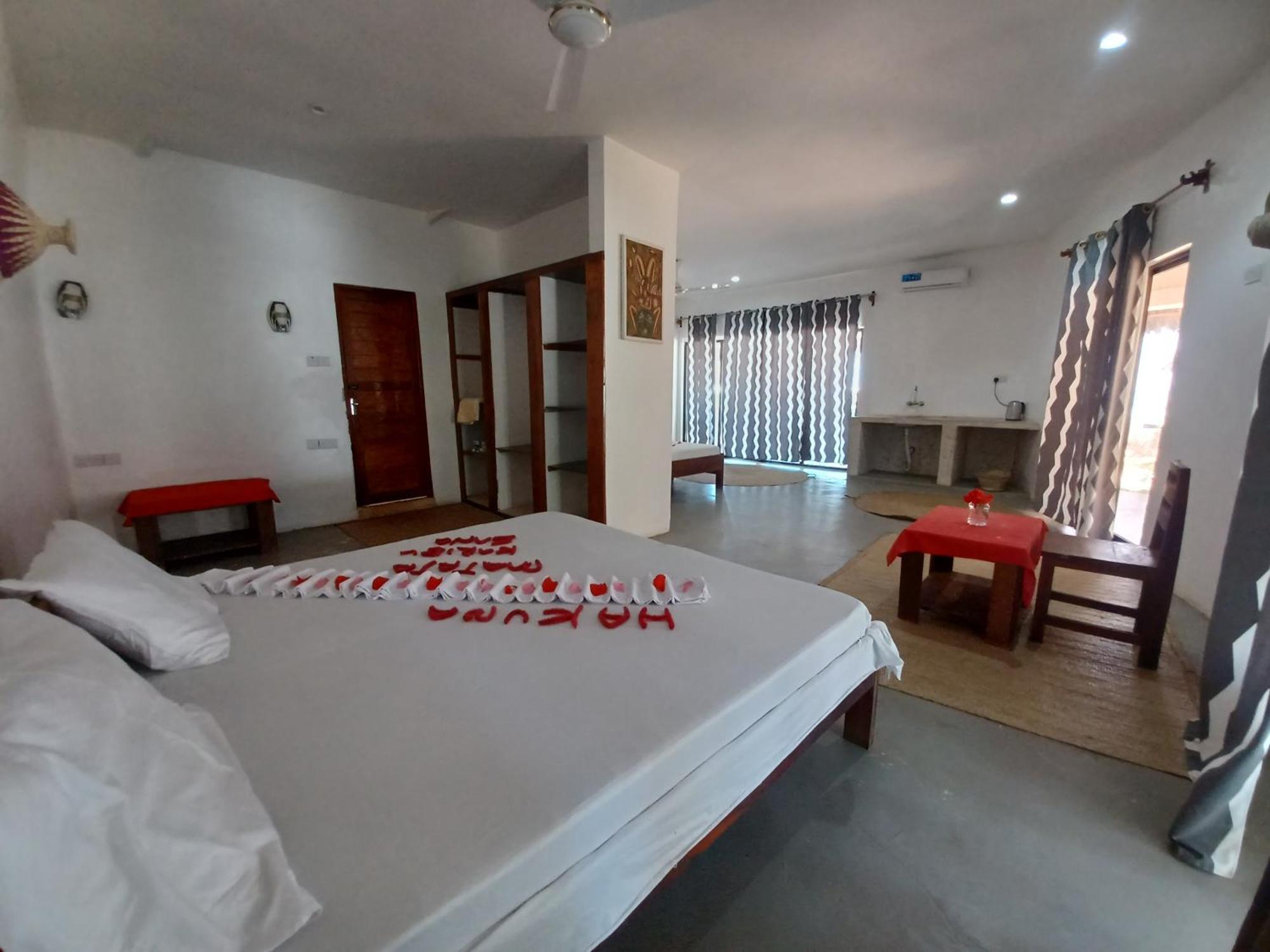 Hotel Maua Beach à Kizimkazi Extérieur photo